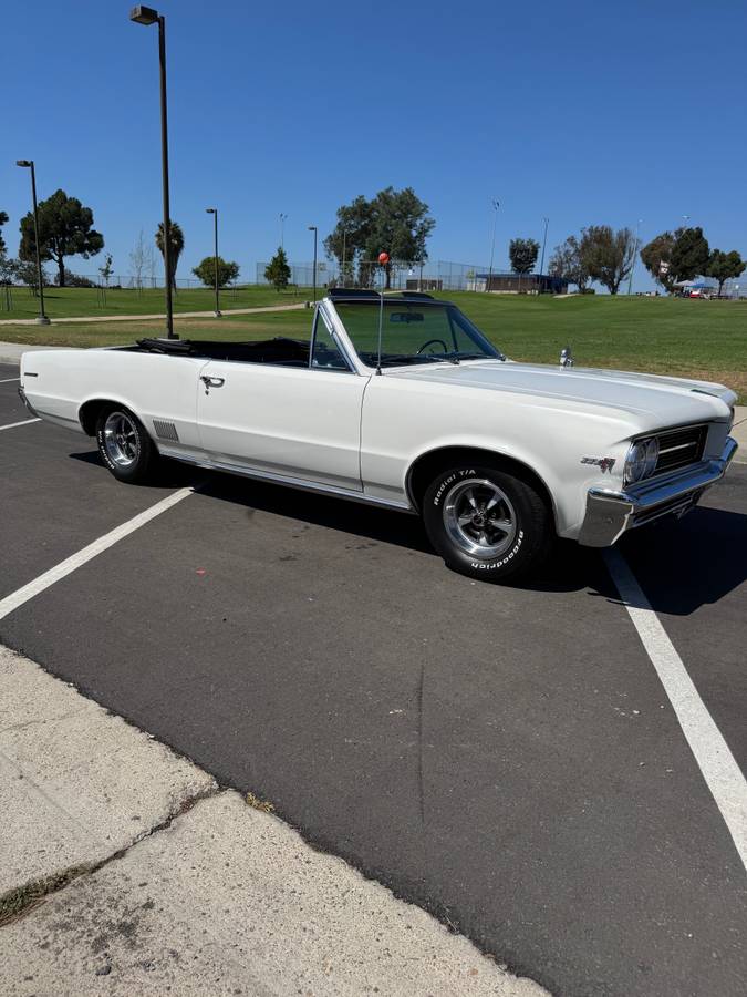 Pontiac-lemans-1964-white-19