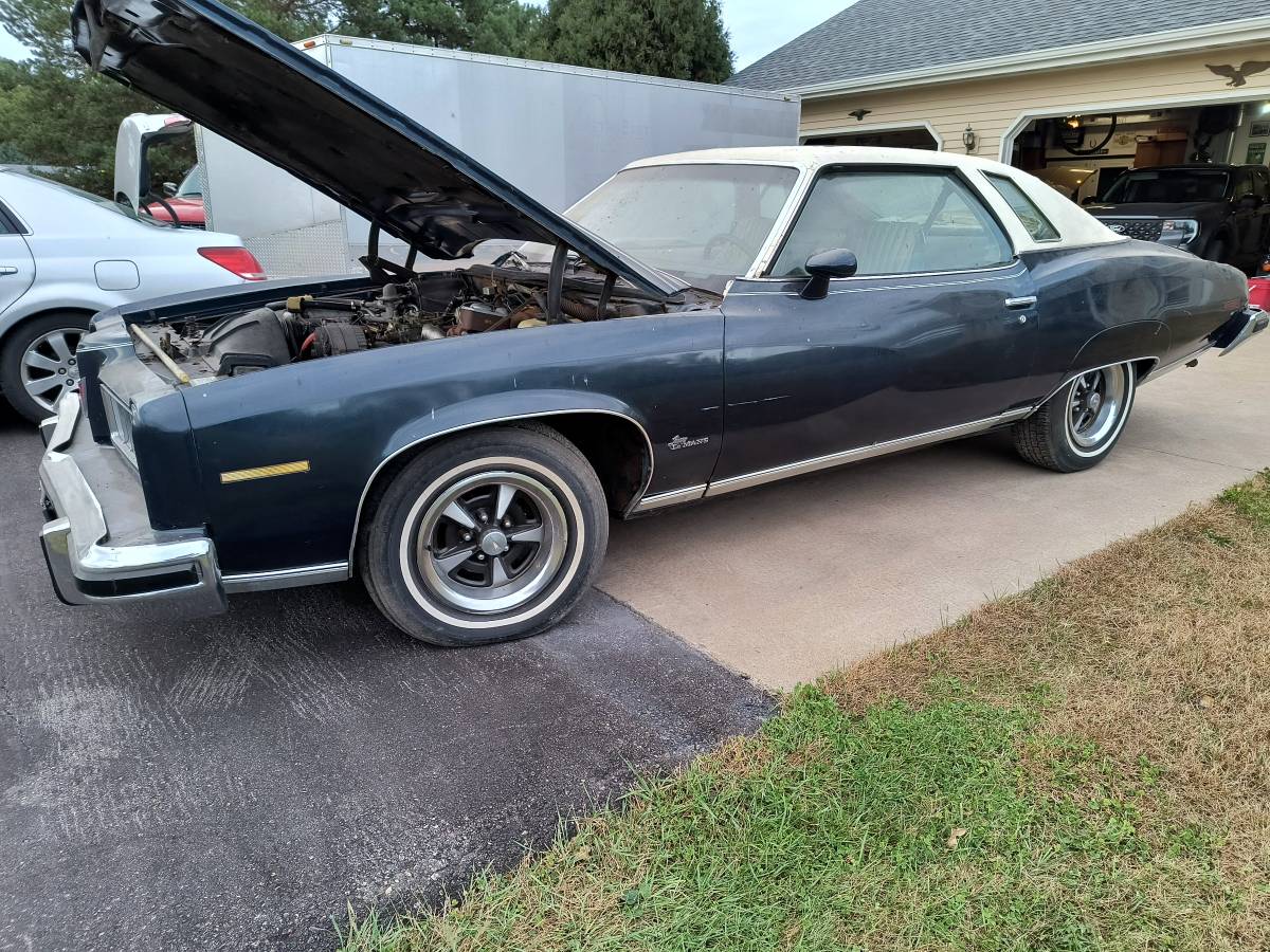 Pontiac-lemans-1974-blue-1