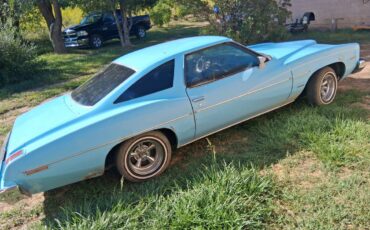 Pontiac-lemans-1975-2