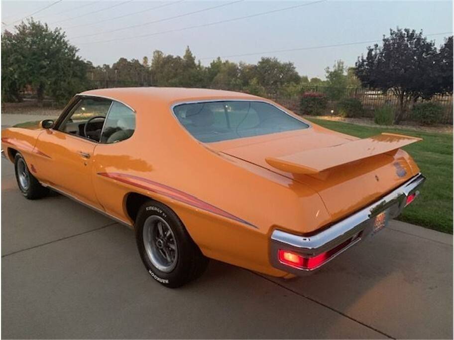 Pontiac-lemansgto-tribute-1970-5