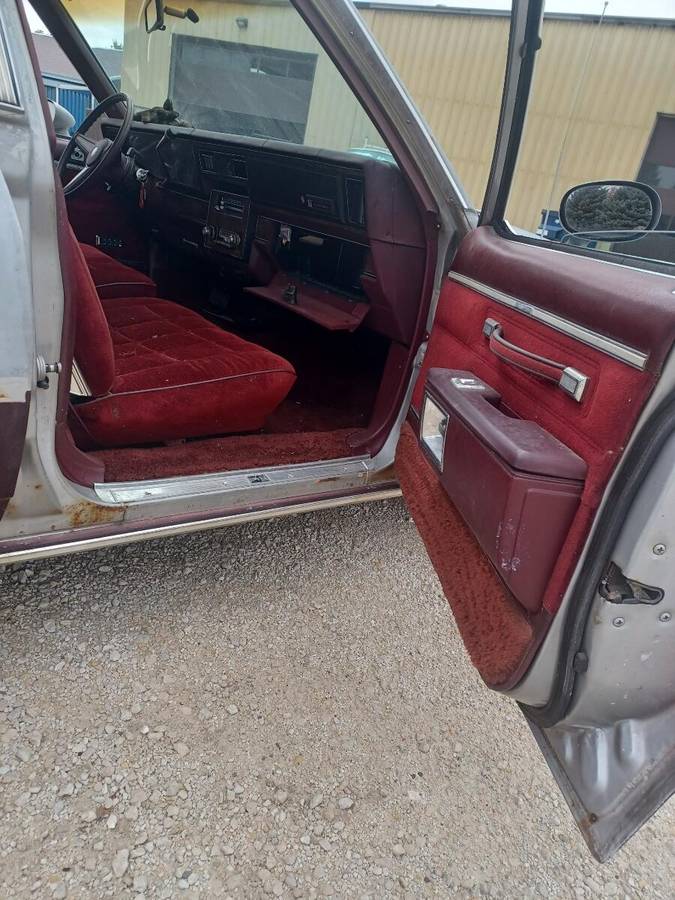 Pontiac-parisienne-1984-grey