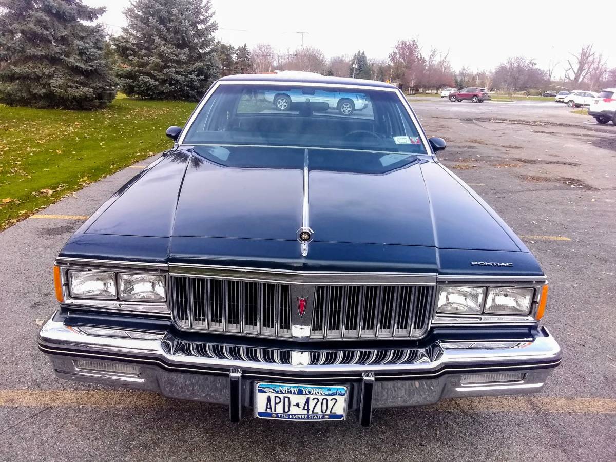 Pontiac-parisienne-1986-blue-1
