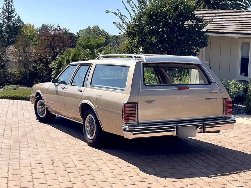 Pontiac-parisienne-safari-wagon-1986-21