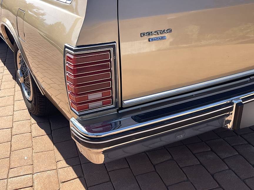 Pontiac-parisienne-safari-wagon-1986-23