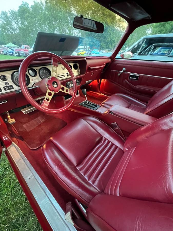 Pontiac-redbird-1978-red-10
