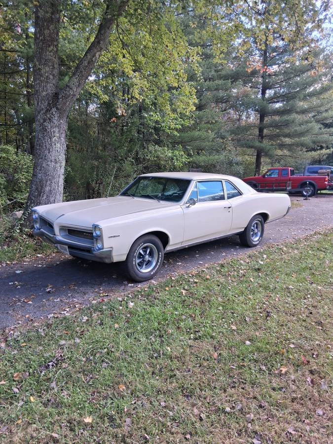 Pontiac-tempest-1967-custom