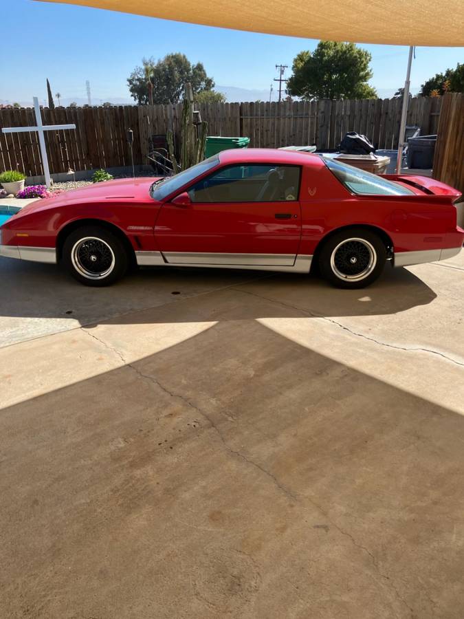 Pontiac-trans-am-1988-red
