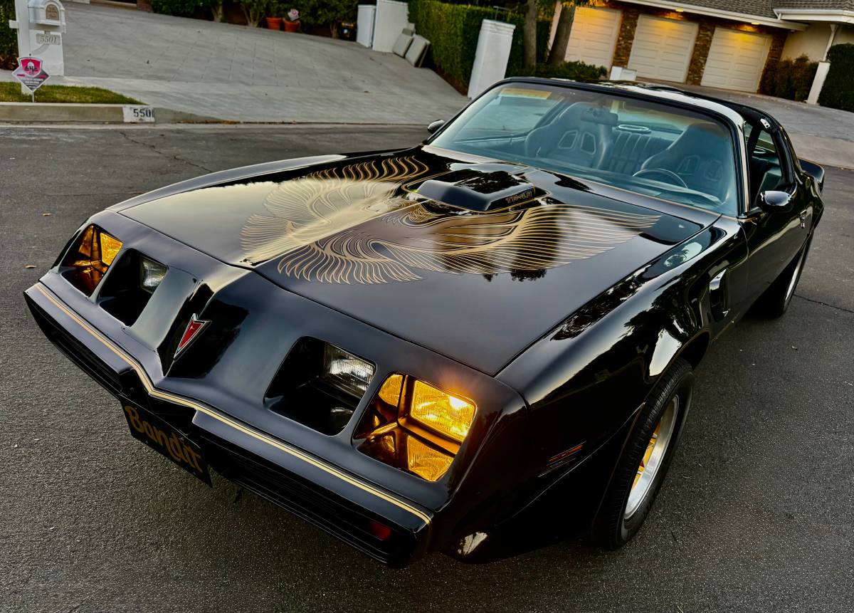 Pontiac-trans-am-bandit-4.9-litre-v8-1981-black-20