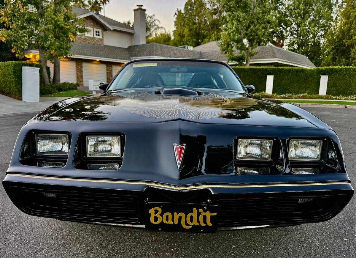 Pontiac-trans-am-bandit-4.9-litre-v8-1981-black-6