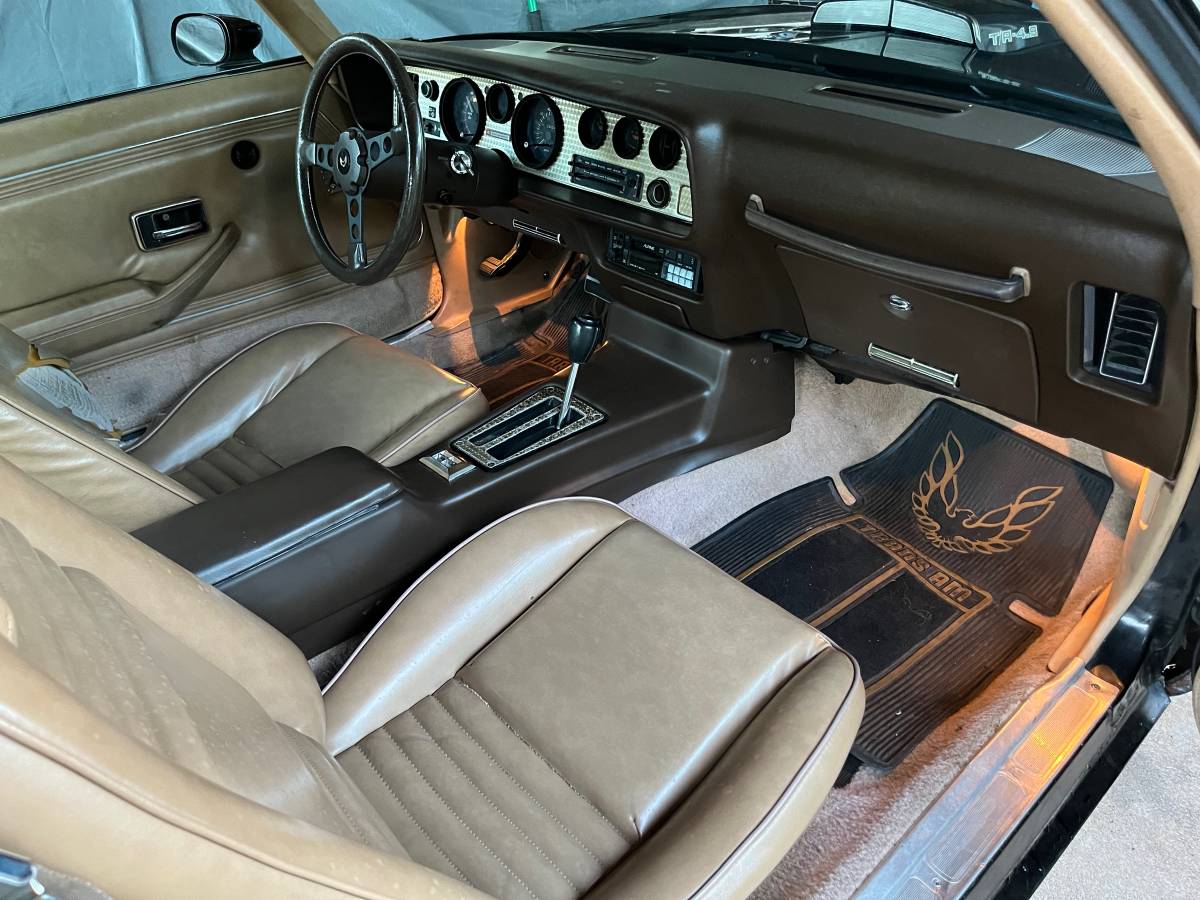 Pontiac-trans-am-special-edition-1981-black-6