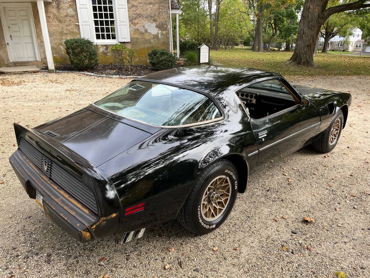 Pontiac-trans-am-special-edition-1981-black-9