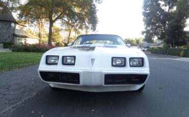 Pontiac-trans-am-v8-1979-5