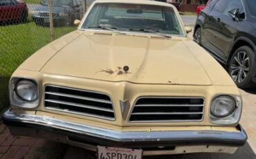 Pontiac-ventura-1976-yellow