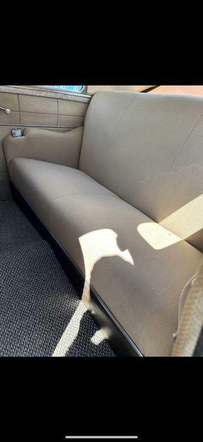 Pontiac-vibe-1946-black-3