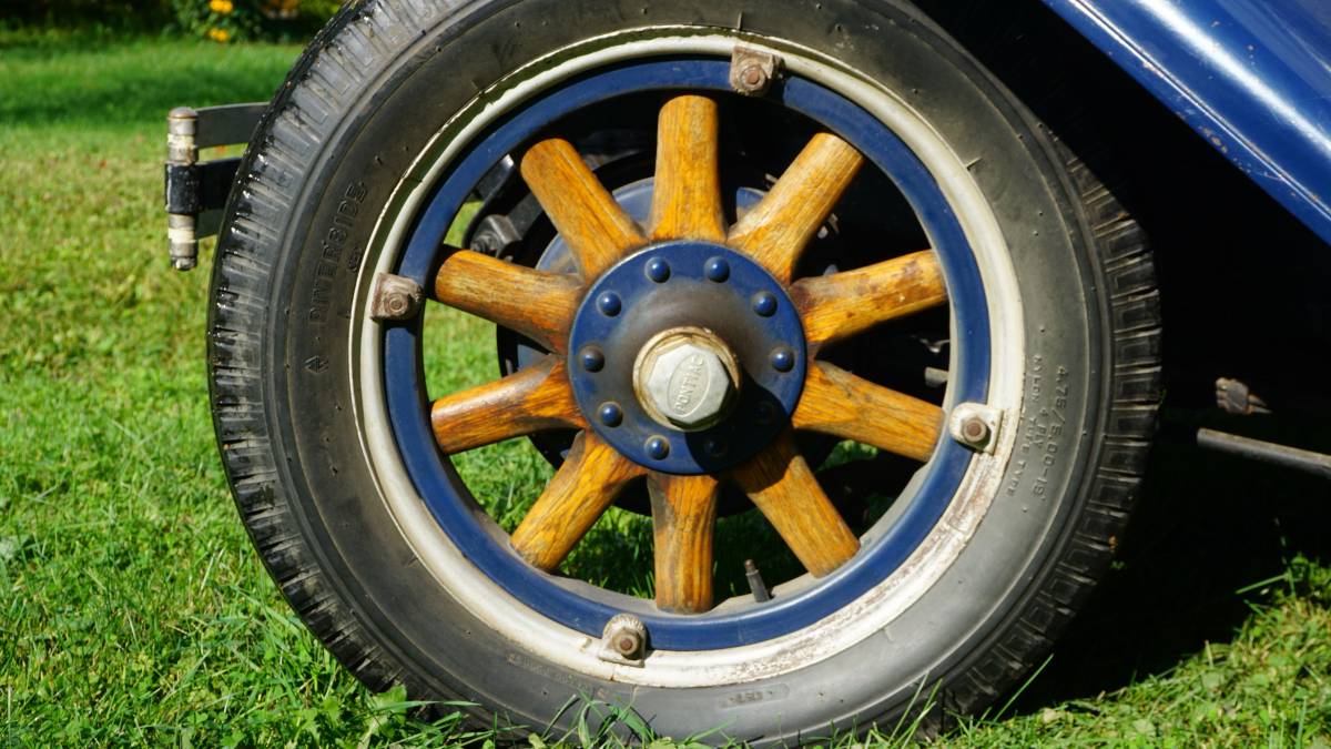 Pontiach-1928-blue-4