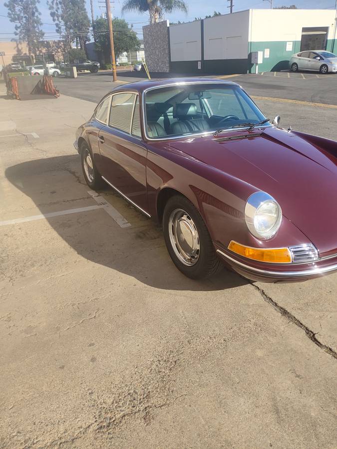 Porsche-1969-red-2