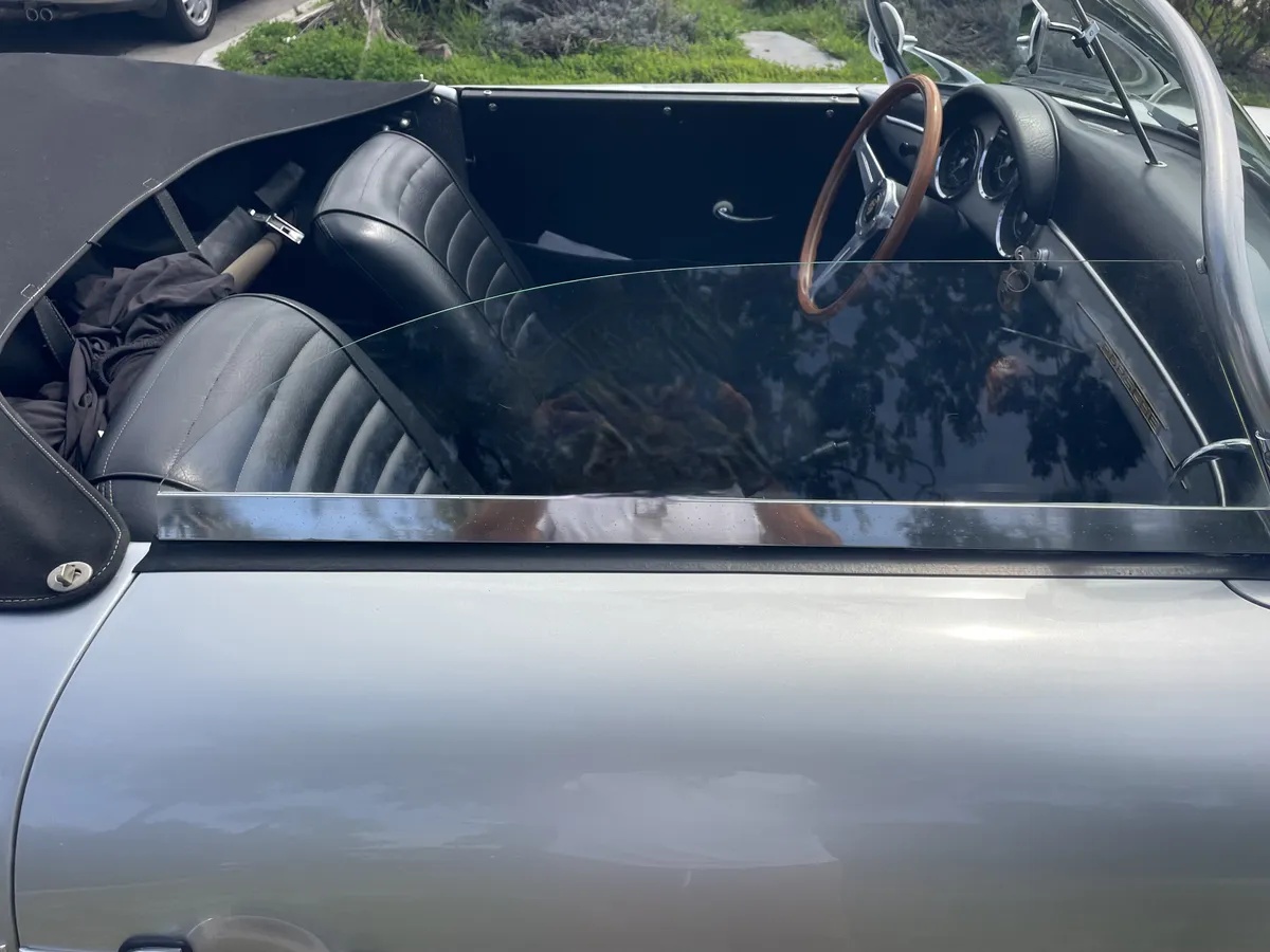Porsche-356-replica-1957-12