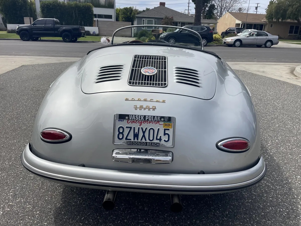Porsche-356-replica-1957-4