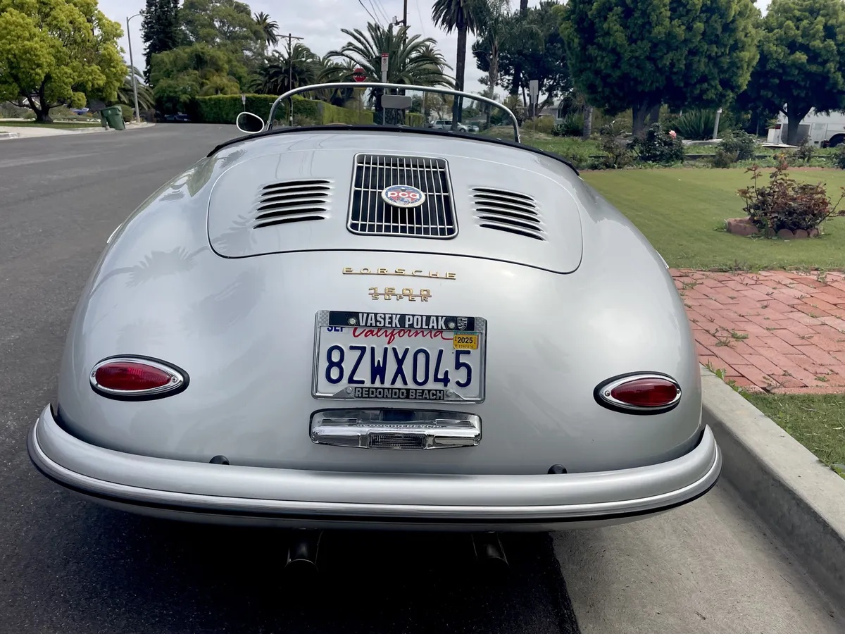 Porsche-356-replica-1957-7