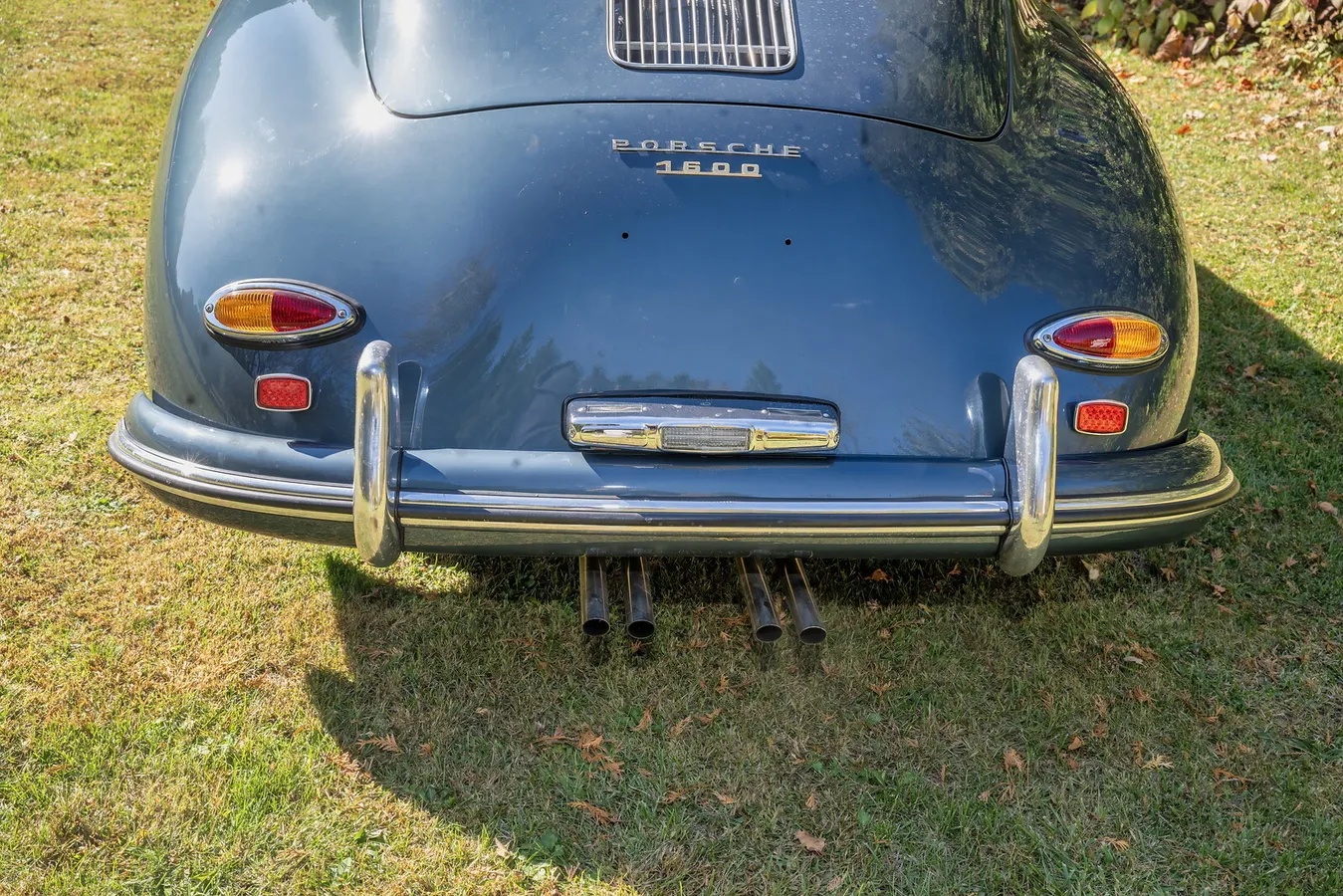Porsche-356a-1957-Aquamarine-Blue-Red-4