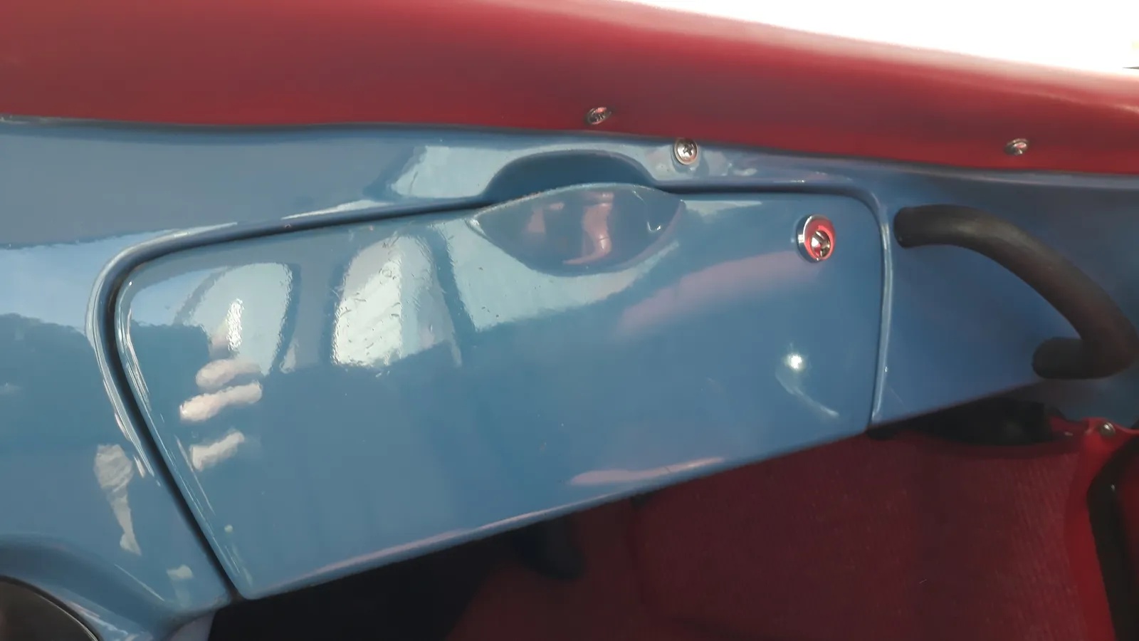 Porsche-356c-1964-Sky-Blue-Red-4