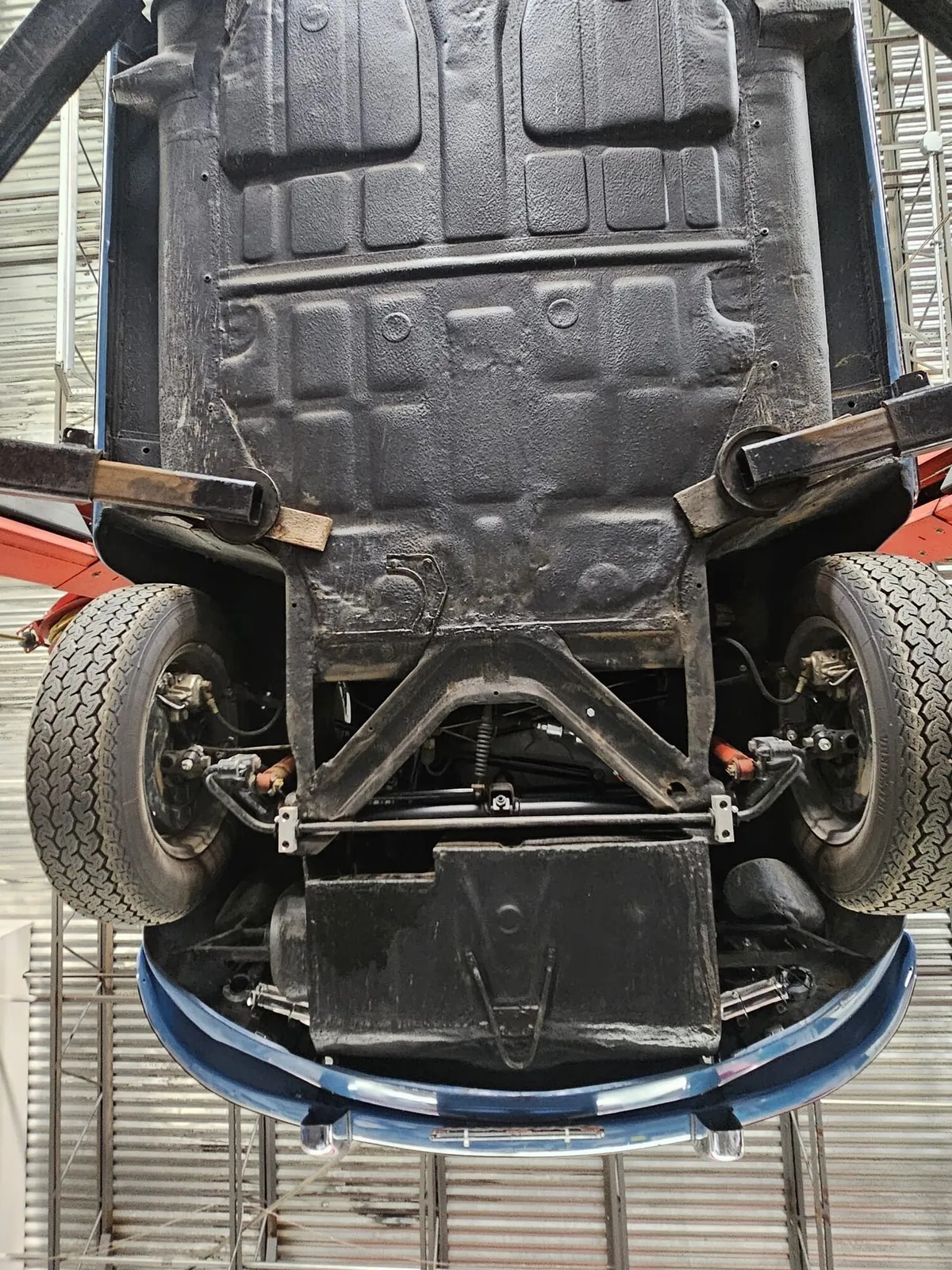 Porsche-356c-1964-Sky-Blue-Red-9