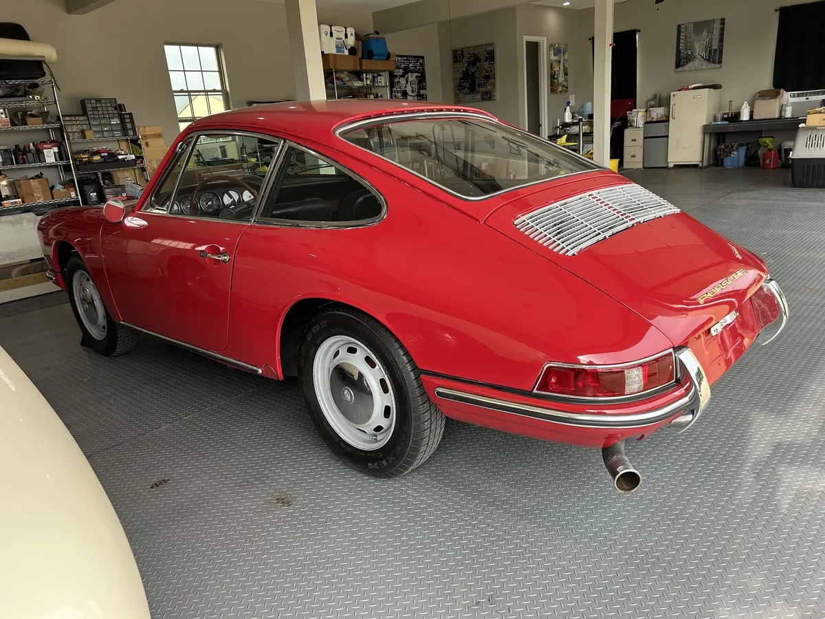 Porsche-911-1966-Red-Black-7