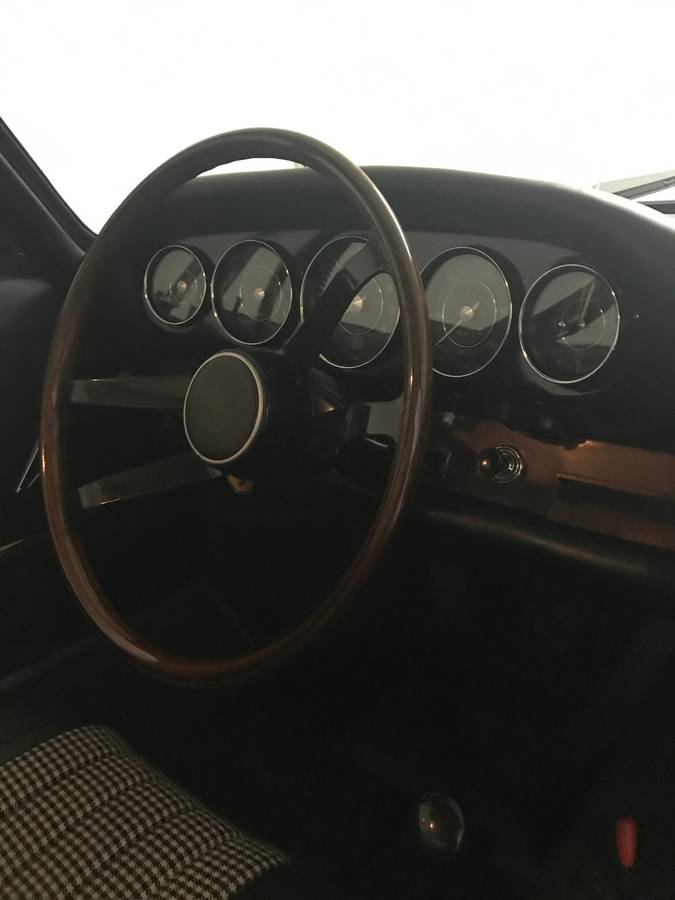 Porsche-911-1966-black-3