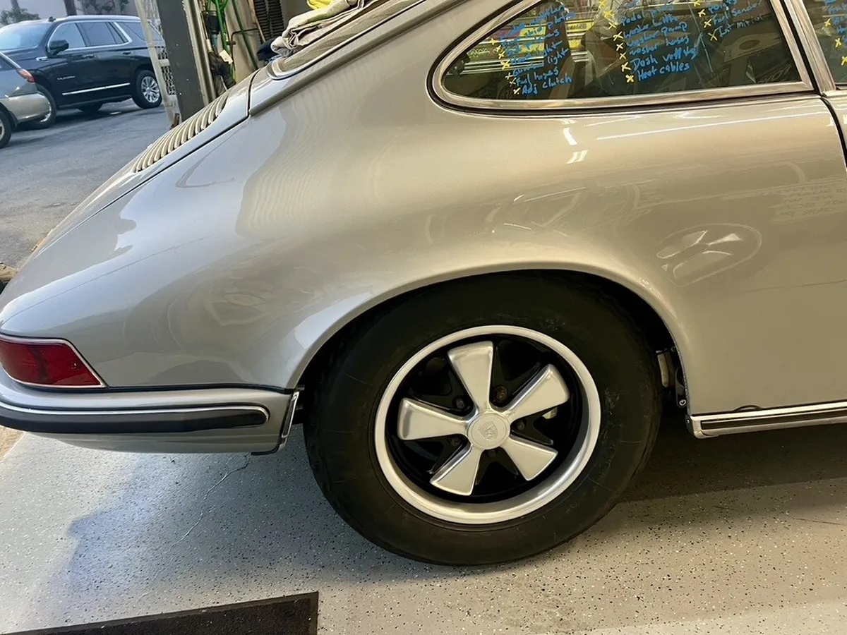 Porsche-911-1971-Silver-Black-1