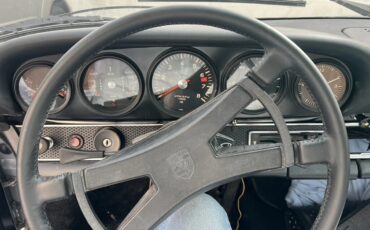 Porsche-911-1971-Silver-Black-11