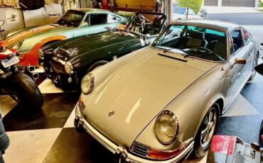Porsche-911-1971-Silver-Black-9