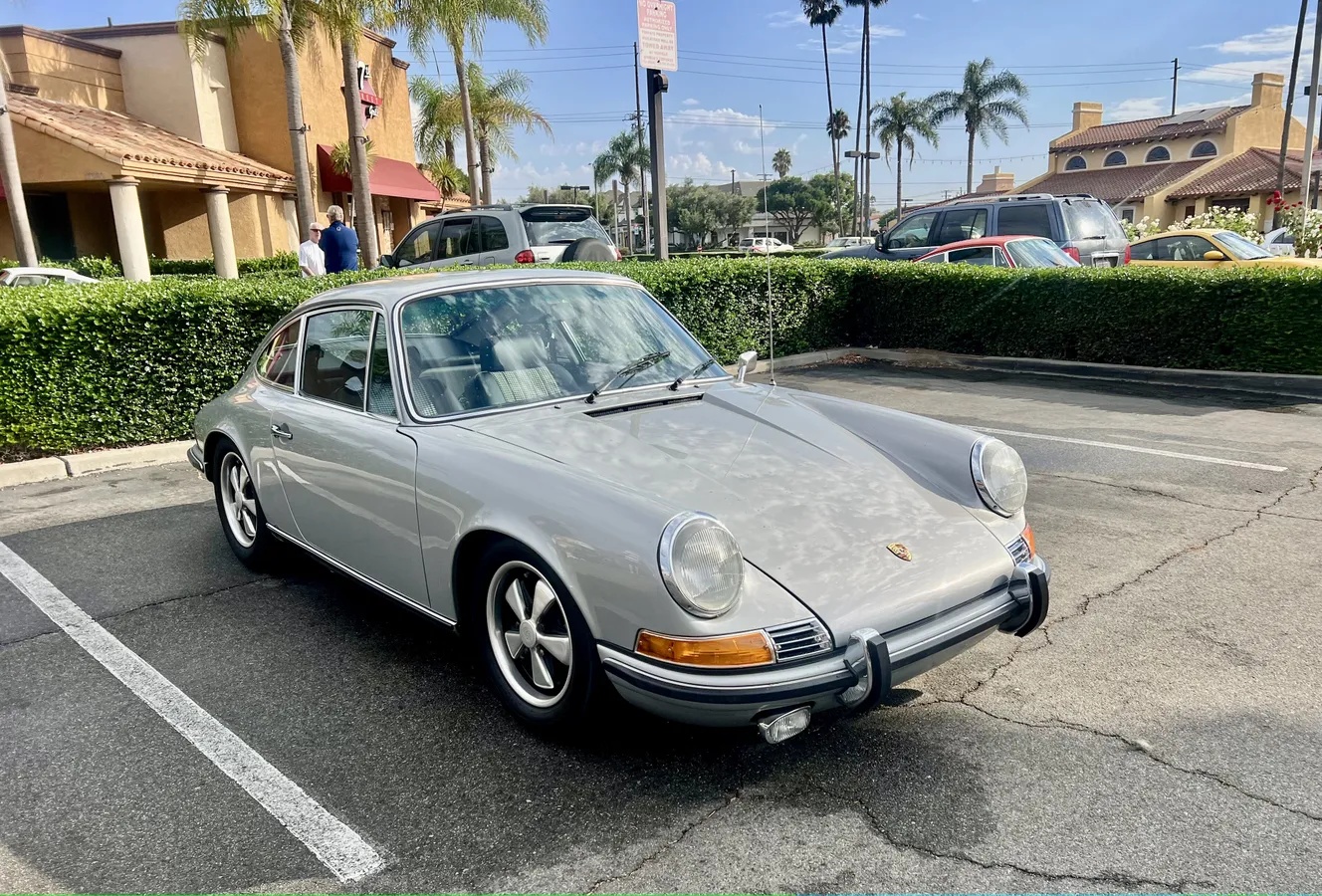 Porsche-911-1971-Silver-Black