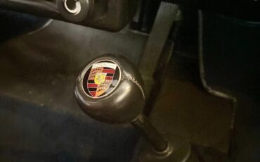 Porsche-911-1975-15