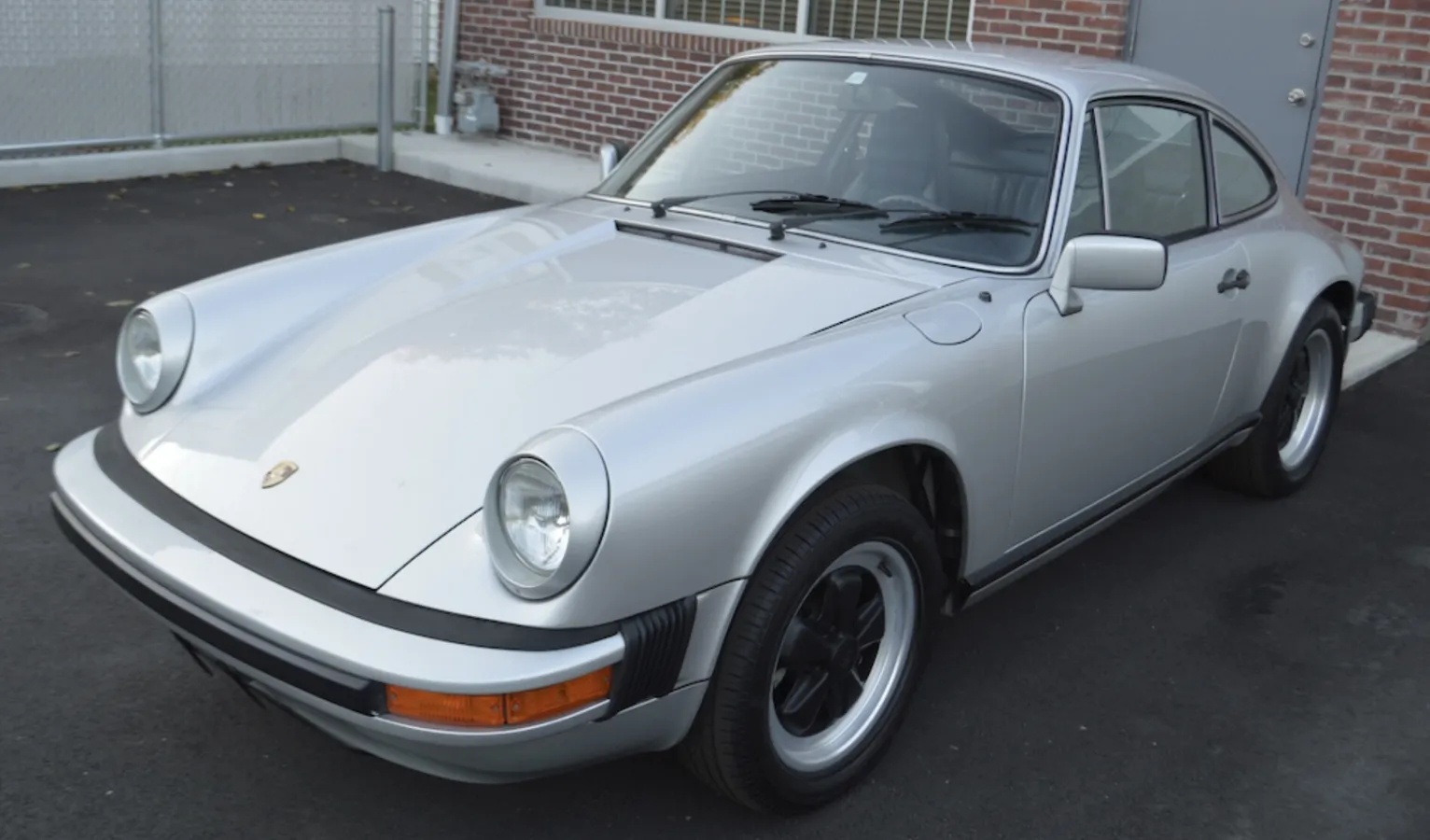 Porsche-911-1979-Silver-Black-1
