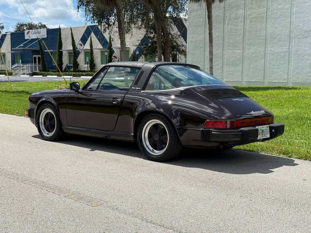 Porsche-911-1981