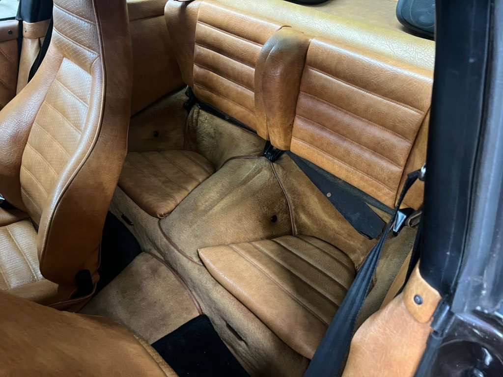 Porsche-911-1981-11