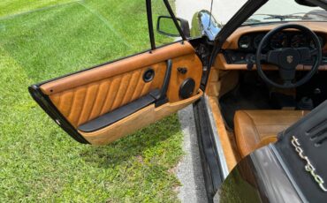 Porsche-911-1981-13