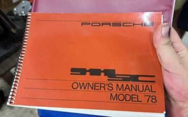 Porsche-911-1981-18