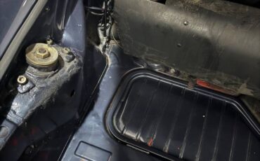 Porsche-911-1981-4
