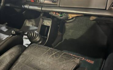 Porsche-911-1981-7