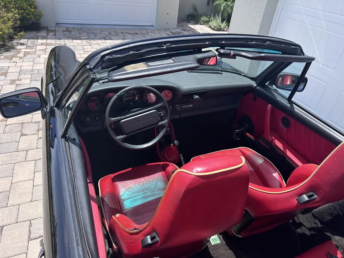 Porsche-911-1985-Black-Cancan-Red-2