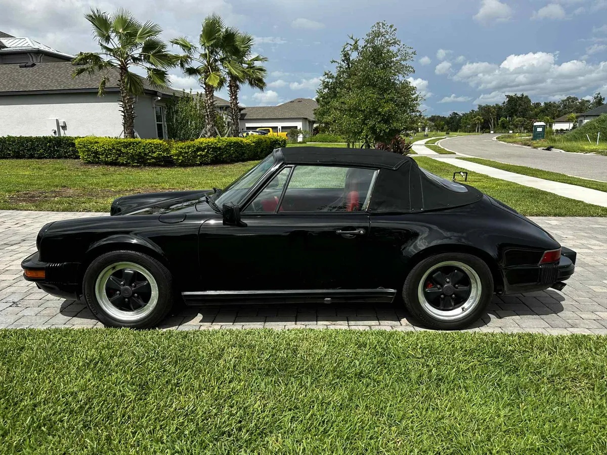 Porsche-911-1985-Black-Cancan-Red-8