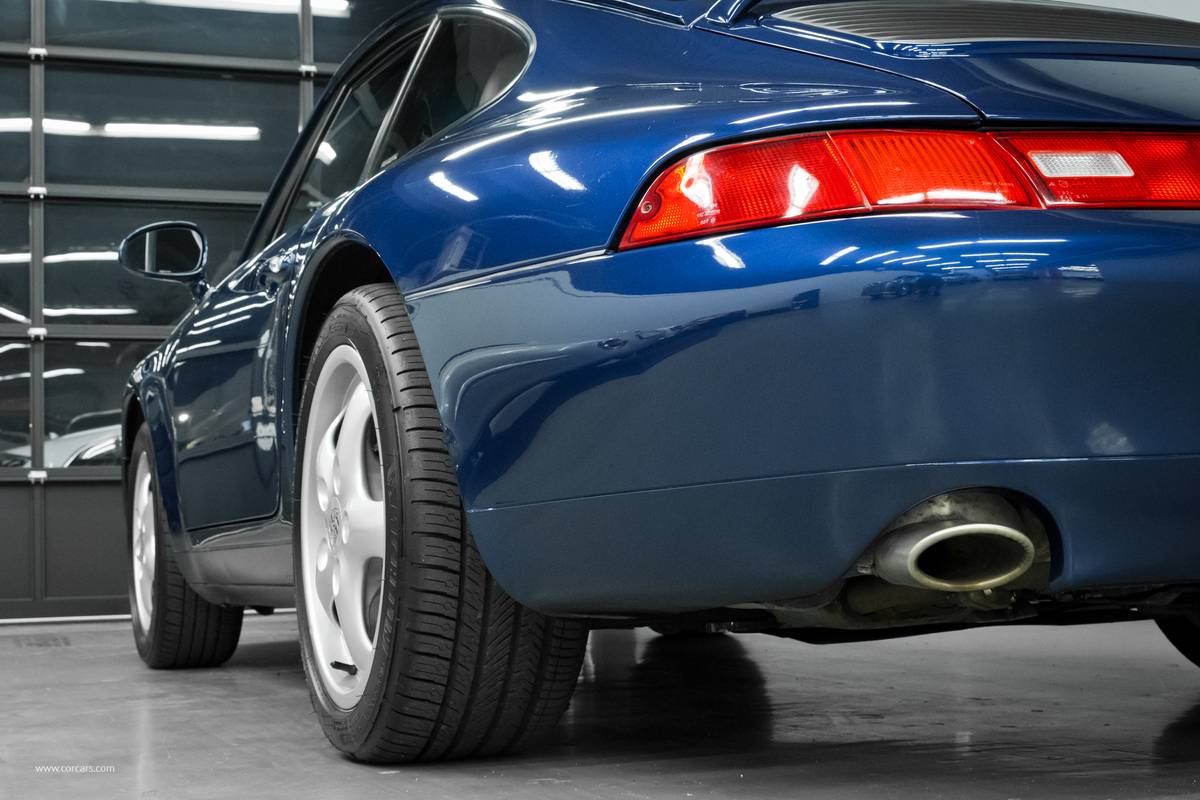 Porsche-911-1995-blue-11