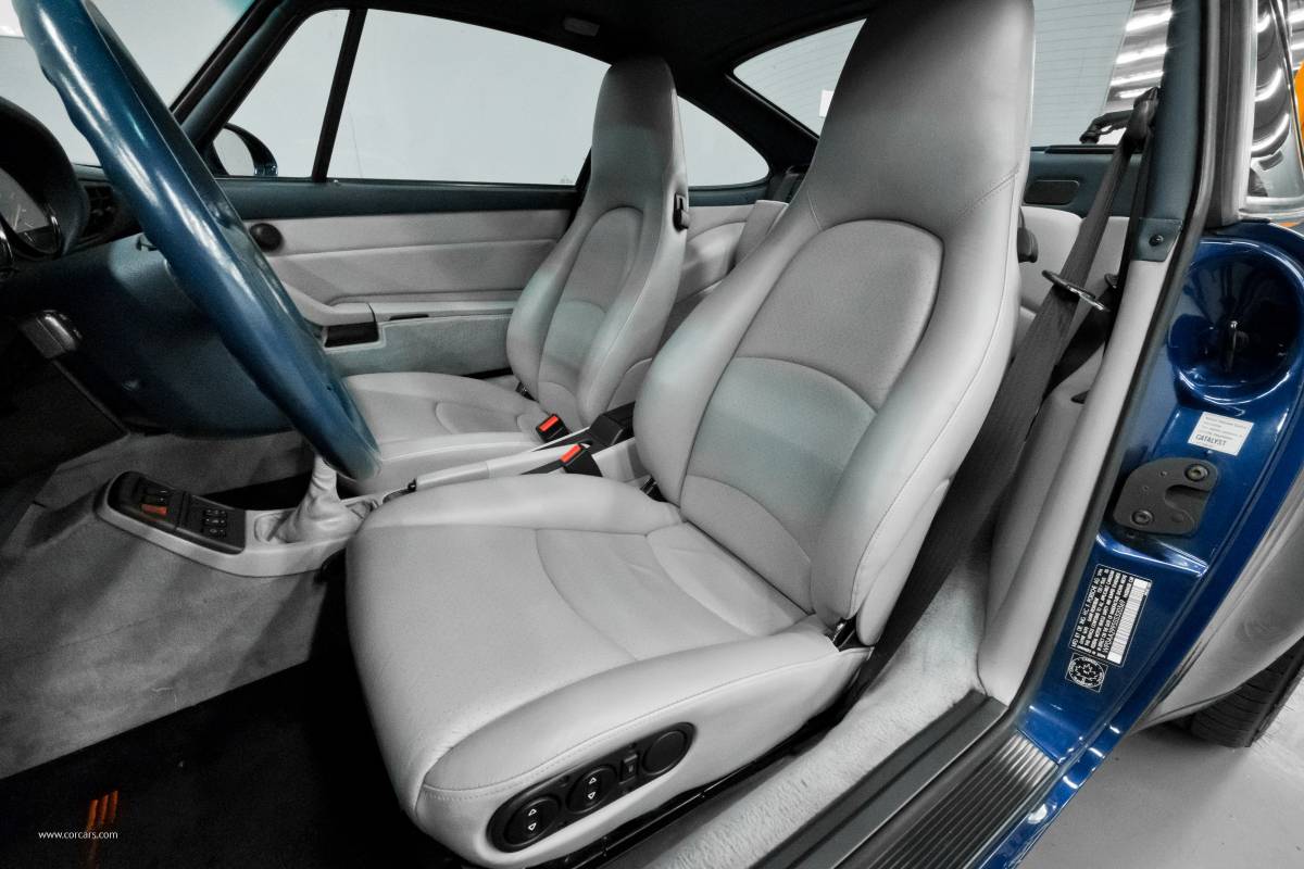 Porsche-911-1995-blue-17