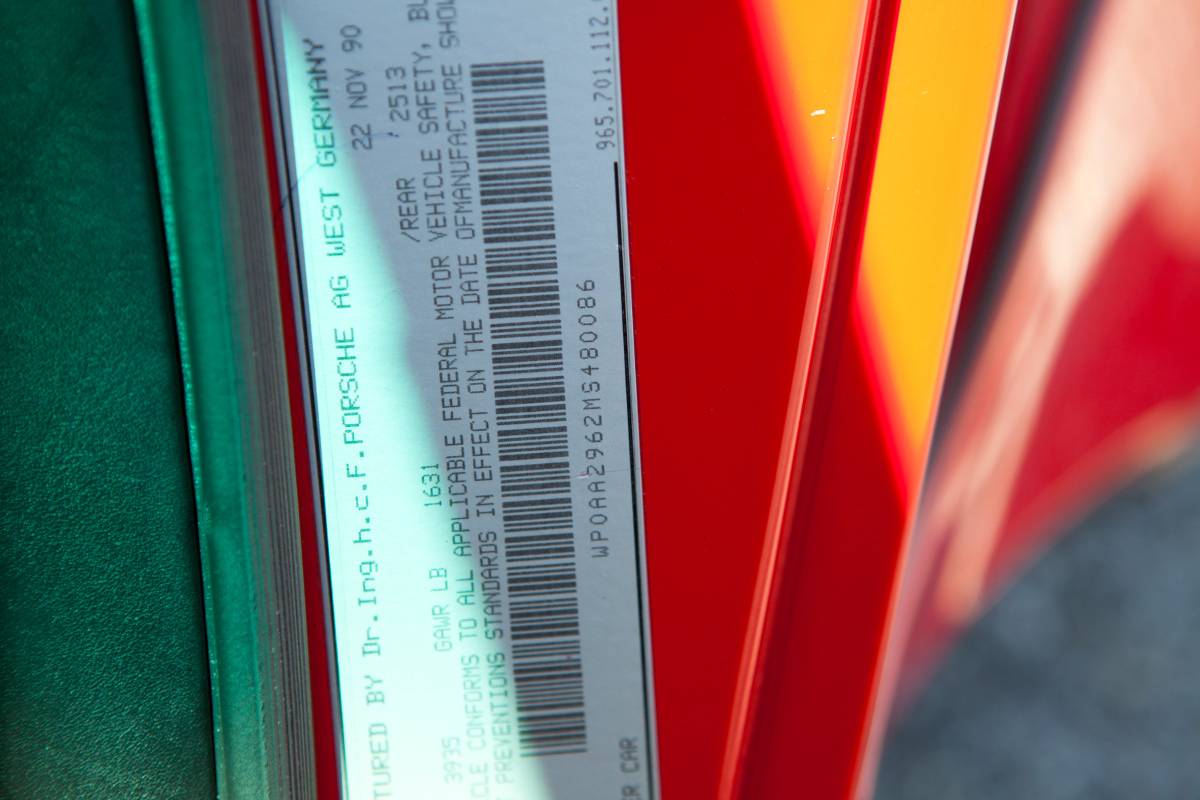 Porsche-911-964-turbo-1991-red-22