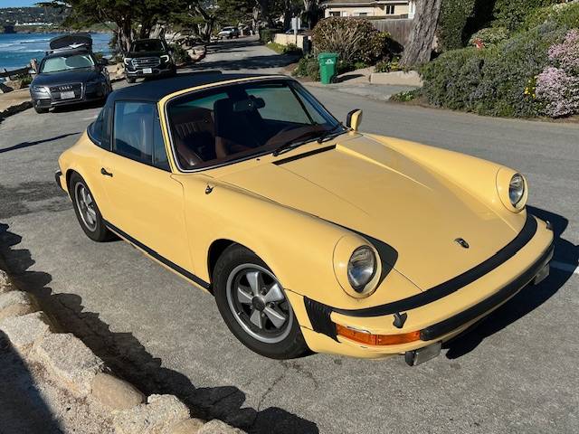 Porsche-911-s-targa-1976-custom