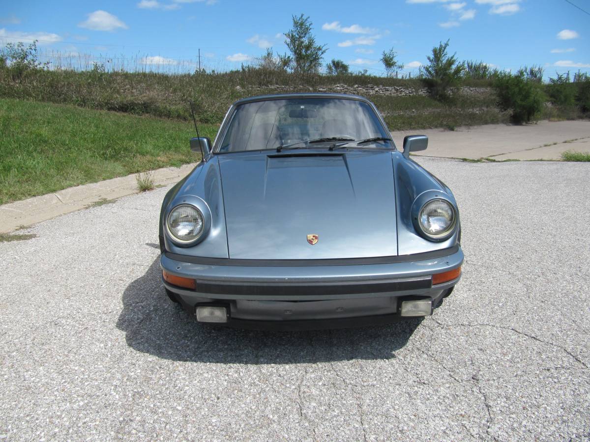Porsche-911-turbolook-targa-1983-blue-1