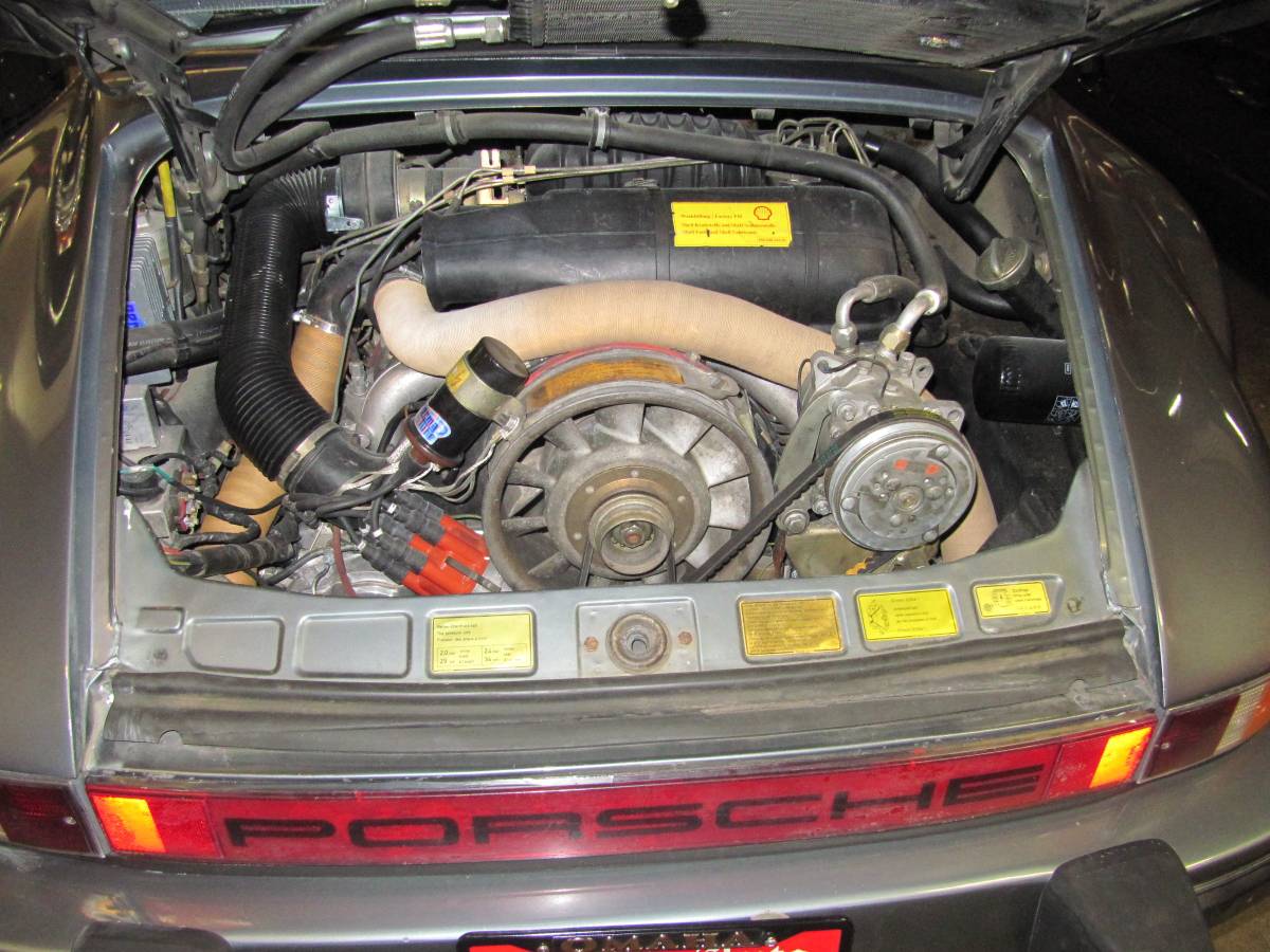 Porsche-911-turbolook-targa-1983-blue-13