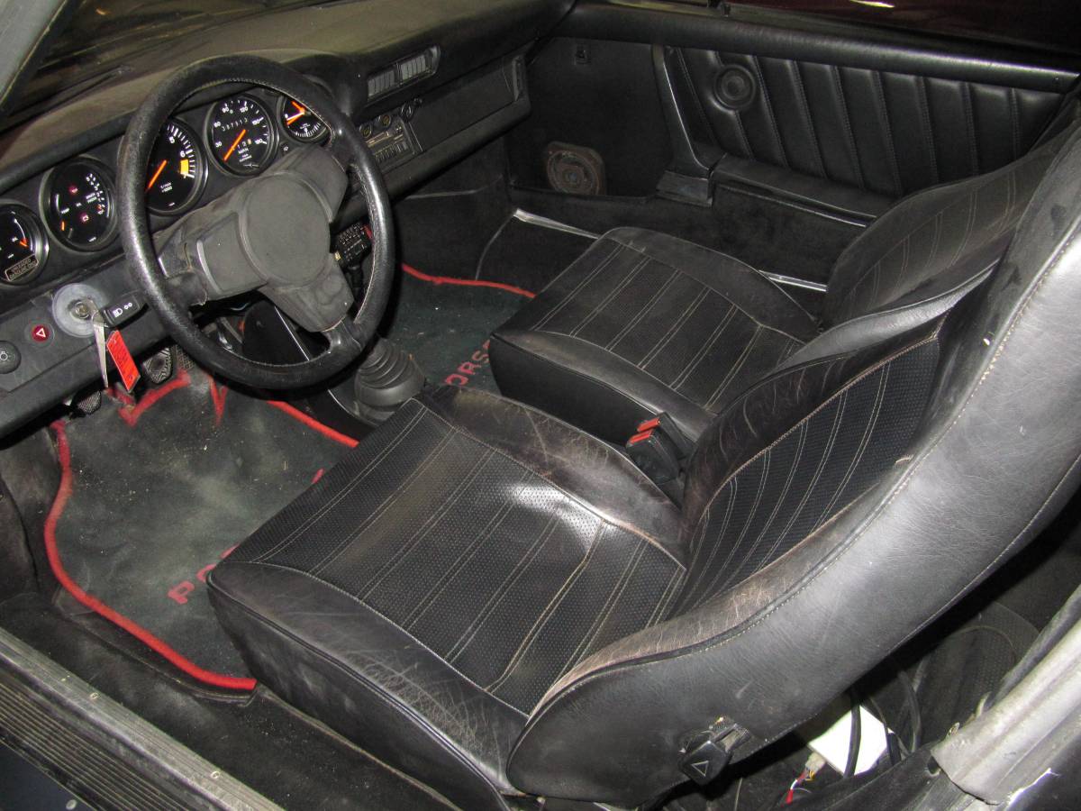 Porsche-911-turbolook-targa-1983-blue-9