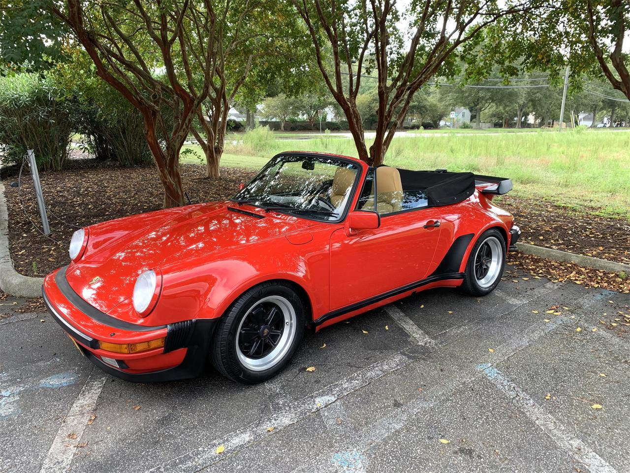 Porsche-911930-1987-Guards-Red-Beige